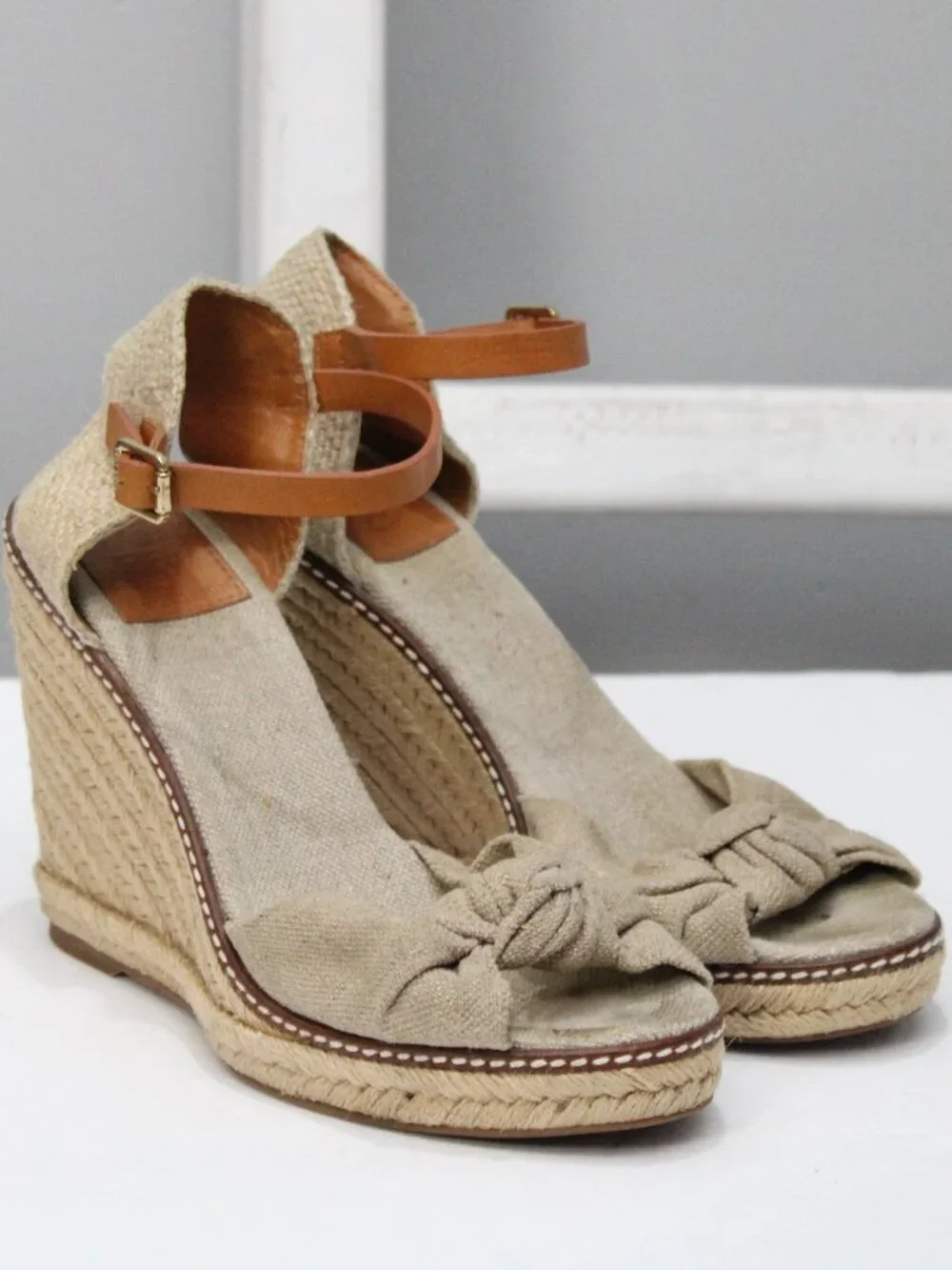TORY BURCH Natural Linen Canvas Peep Toe Wedge Platform Espadrille Heels Tan 8.5